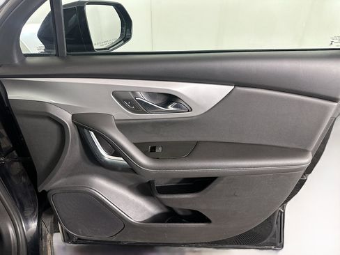 Used 2025 Chevrolet Blazer LT image 30