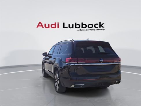 Used 2025 Volkswagen Atlas SE image 7