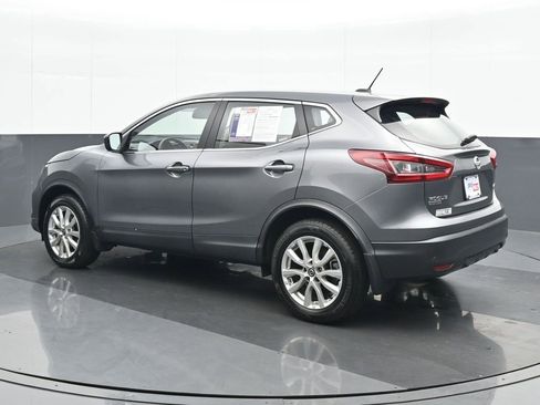 Used 2022 Nissan Rogue Sport S image 4