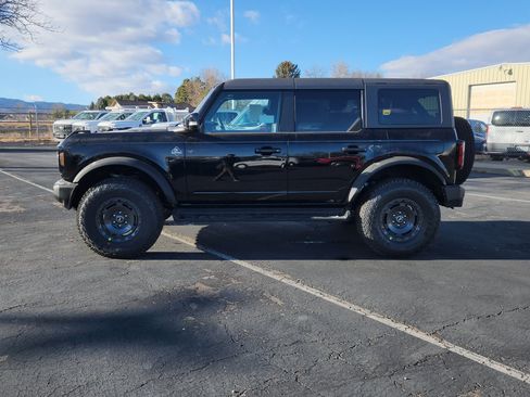 New 2025 Ford Bronco Outer Banks w/ Sasquatch Package image 6