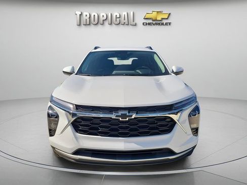 New 2026 Chevrolet Trax LT image 8