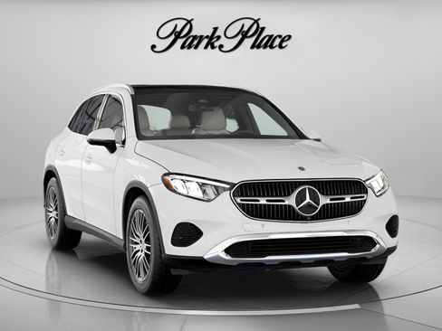 Used 2026 Mercedes-Benz GLC 300 image 33