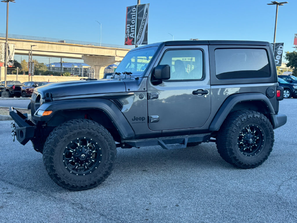 Used 2022 Jeep Wrangler Sport AWD/4WD image 7