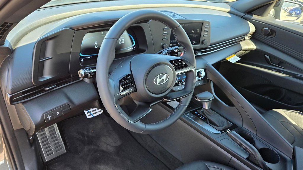 New 2026 Hyundai Elantra SEL Sport FWD image 7