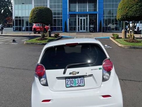 Used 2016 Chevrolet Spark LT image 30