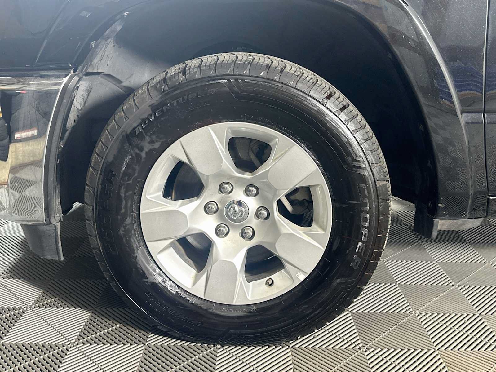 Used 2025 RAM 1500 Big Horn AWD/4WD image 30