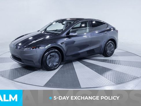 Used 2026 Tesla Model Y 2WD image 3