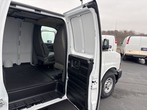 New 2025 Chevrolet Express 2500 w/ Driver Convenience Package RWD image 35