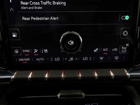 Used 2025 GMC Yukon AT4 Ultimate image 40