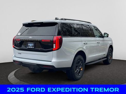New 2025 Ford Expedition Tremor image 6