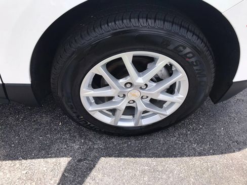 Used 2023 Chevrolet Equinox LT AWD/4WD image 42