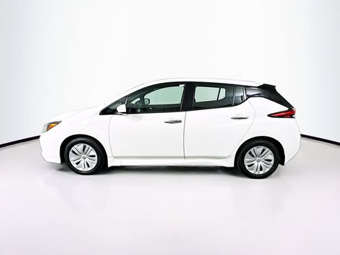 Used 2025 Nissan Leaf S FWD image 4