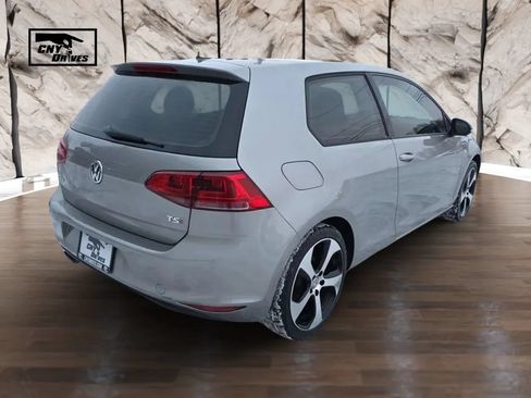 Used 2016 Volkswagen Golf S FWD image 5