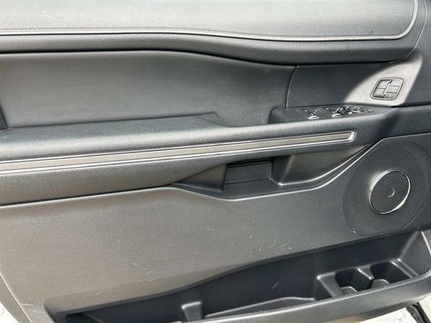 Used 2024 Ford Expedition Max XLT image 25