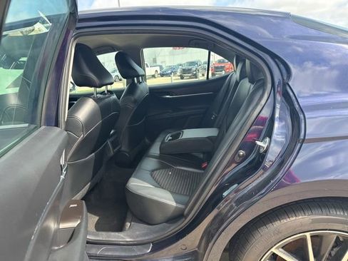 Used 2021 Toyota Camry SE FWD image 24