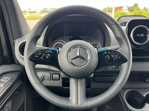 New 2026 Mercedes-Benz Sprinter 2500 image 26