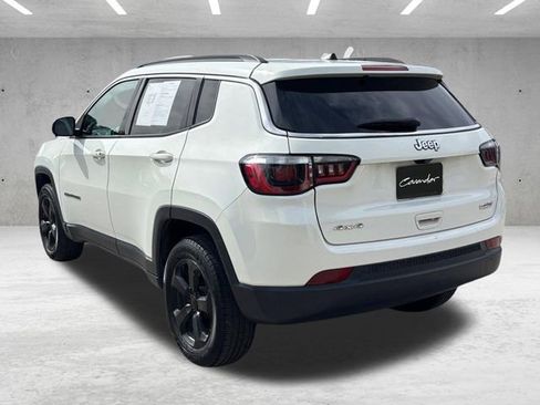 Used 2019 Jeep Compass Latitude w/ Popular Equipment Group AWD/4WD image 17