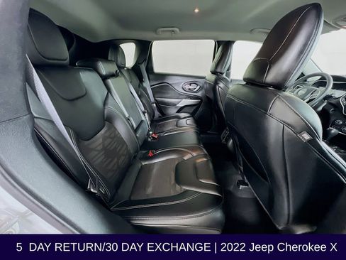 Used 2022 Jeep Cherokee Latitude image 30