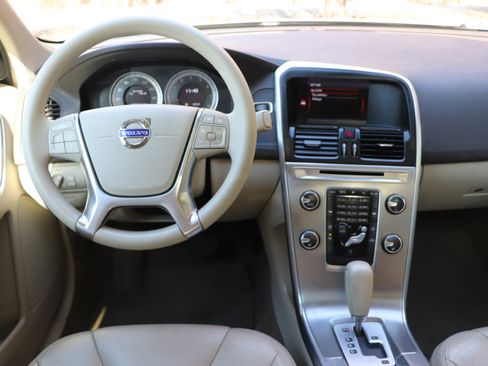 Used 2012 Volvo XC60 T6 image 24