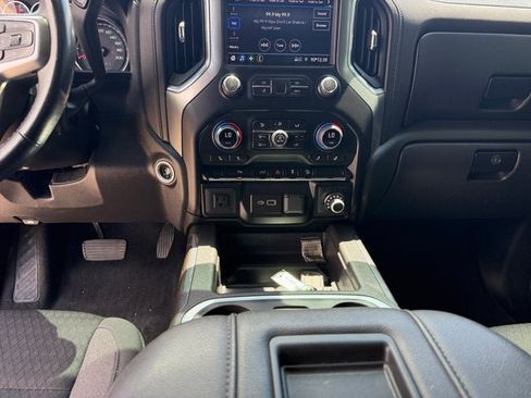 Used 2022 Chevrolet Silverado 1500 LT Trail Boss w/ Safety Package AWD/4WD image 11