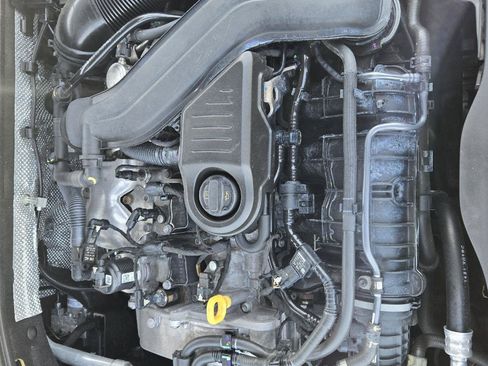 Used 2022 Volkswagen Jetta S FWD image 30