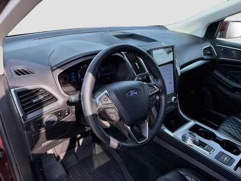 Used 2024 Ford Edge Titanium AWD/4WD image 9