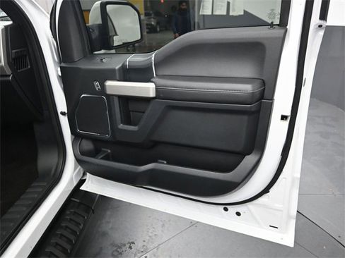 Certified 2019 Ford F150 Lariat w/ Equipment Group 502A Luxury image 32