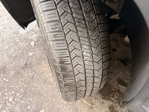 Used 2018 GMC Acadia SLT image 44