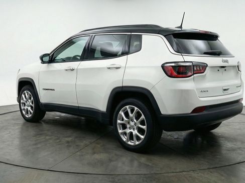 Used 2025 Jeep Compass Limited AWD/4WD image 6