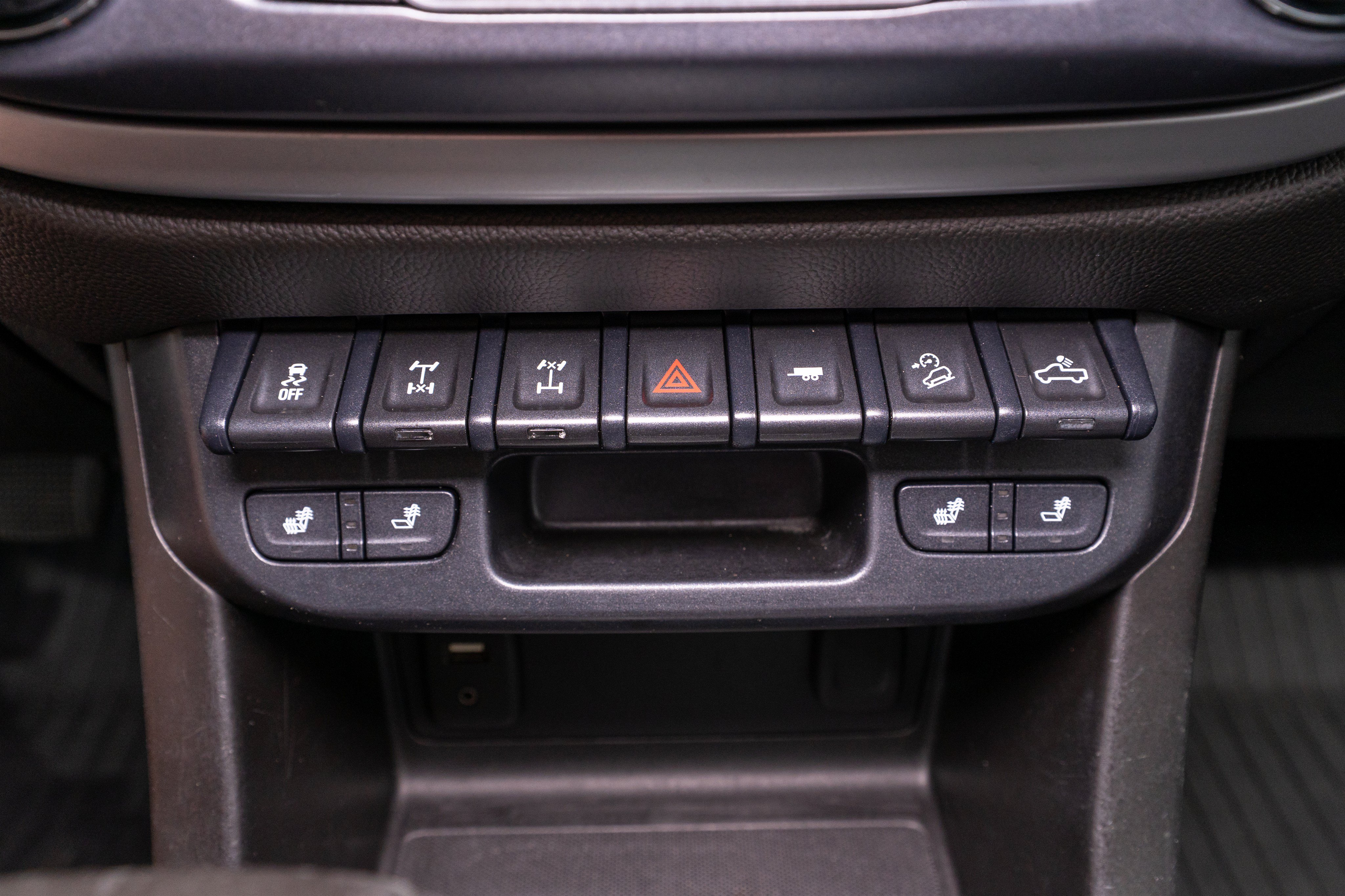 Used 2018 Chevrolet Colorado ZR2 AWD/4WD image 22