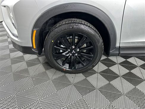 New 2025 Mitsubishi Eclipse Cross LE image 8