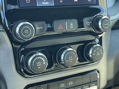 New 2026 RAM 3500 Tradesman AWD/4WD image 17