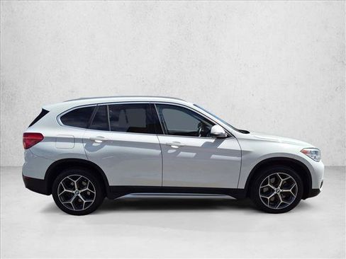 Used 2018 BMW X1 sDrive28i w/ Convenience Package FWD image 4