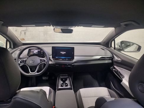 New 2026 Volkswagen ID.4 Pro image 32