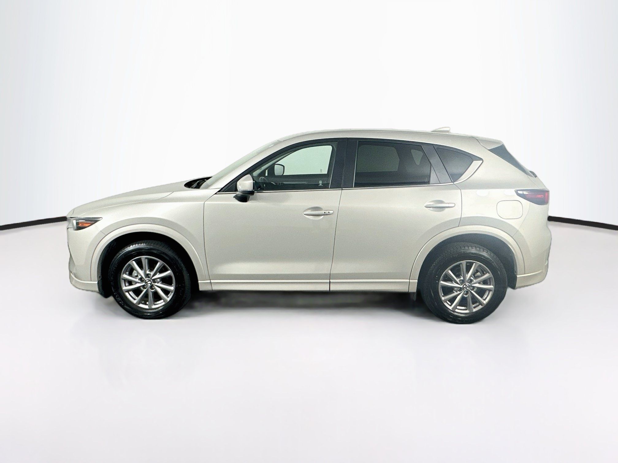Used 2025 MAZDA CX-5 AWD 2.5 S w/ Preferred Package image 4