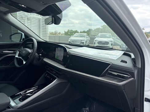 New 2025 Audi Q5 Premium AWD/4WD image 16