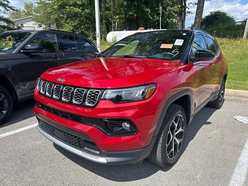 Used 2025 Jeep Compass Limited w/ Sun & Sound Group AWD/4WD image 2