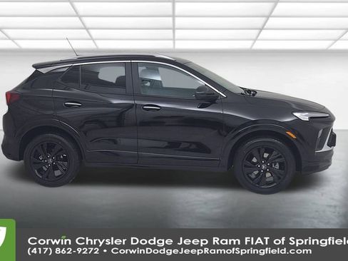 Used 2024 Buick Encore GX Sport Touring image 17