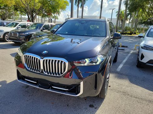 Certified 2024 BMW X5 sDrive40i w/ Premium Package RWD image 2