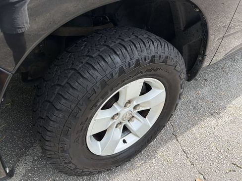 Used 2019 RAM 1500 Express AWD/4WD image 10