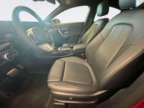 Used 2025 Mercedes-Benz CLA 250 4MATIC image 13