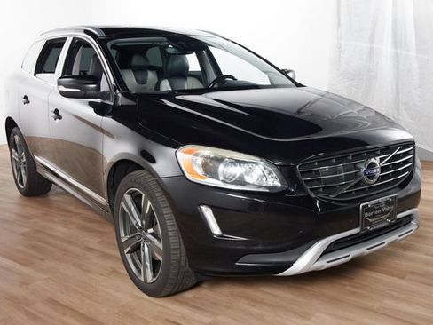 Used 2017 Volvo XC60 T6 Dynamic w/ Advanced Package AWD/4WD image 3