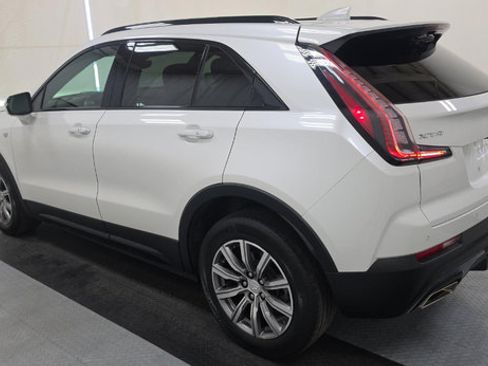 Used 2022 Cadillac XT4 Sport w/ Enhanced Visibility Package AWD/4WD image 5