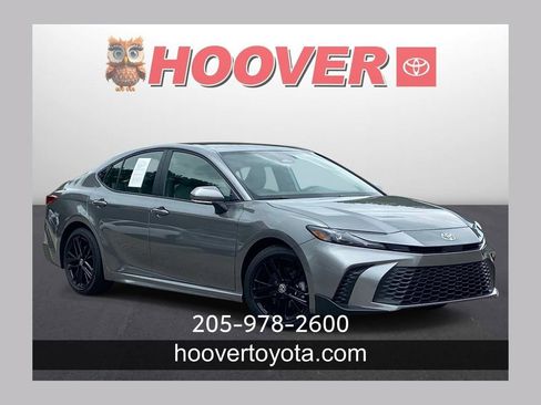 Used 2026 Toyota Camry SE w/ Convenience Package FWD image 1