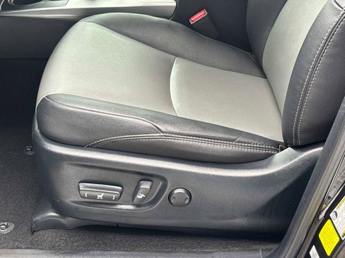 Used 2022 Toyota 4Runner SR5 Premium w/ Moonroof Package image 21