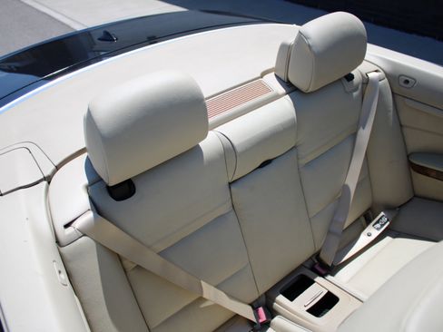 Used 2007 BMW 328i Convertible image 13