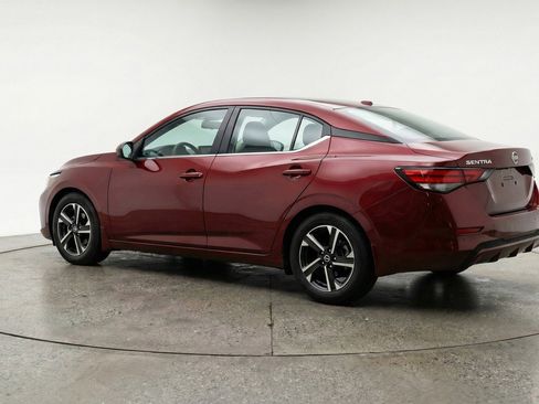 Used 2025 Nissan Sentra SV image 6