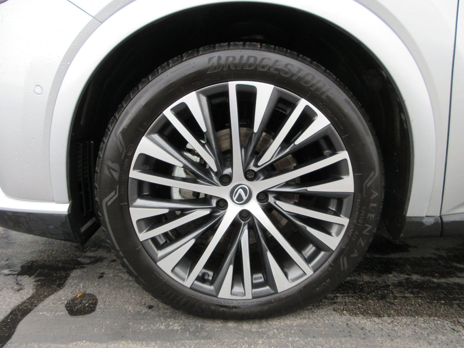 Used 2024 Lexus RX 350 w/ Convenience Package AWD/4WD image 18