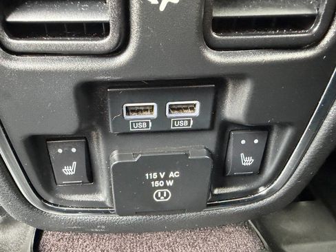 Used 2017 Jeep Grand Cherokee Limited AWD/4WD image 23