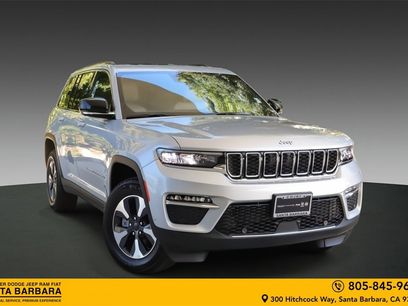 New 2023 Jeep Grand Cherokee Overland w/ Rear Seat Video Group I